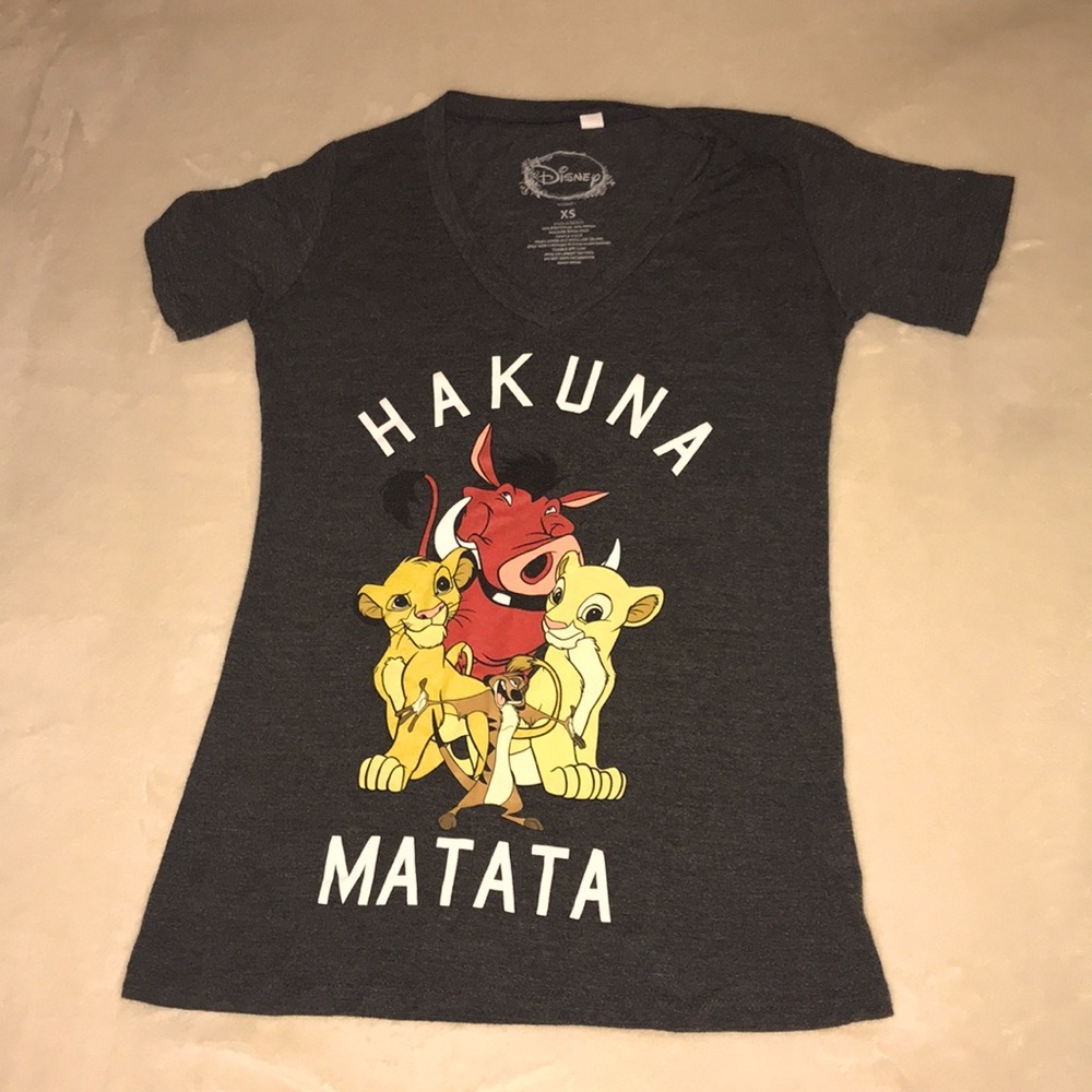 Disney Top|Hakuna Matata Womans shirt grey V-neck